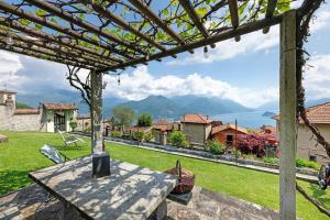 Gallery image of Casa Venanzio e Martino - Como Lake in Plesio