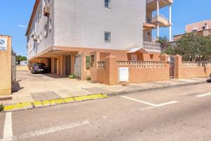 a building on the side of a street at Oliva Avinyo in Oliva