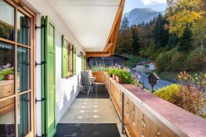 a balcony with a view of the mountains at Fewo Maria Grasegger in Grainau