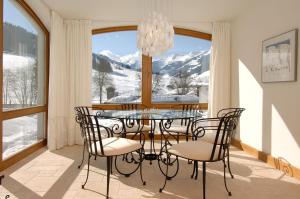 Foto da galeria de Chalet Panorama em Maria Alm am Steinernen Meer