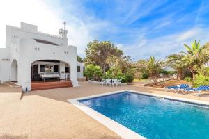 an image of a villa with a swimming pool at Cavall Menor in Cala Morell
