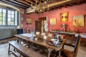 Gallery image of Château de Lugérat in Montignac-Charente