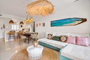 a living room with a couch and a table at Villa Gadea 7-2 in Altea