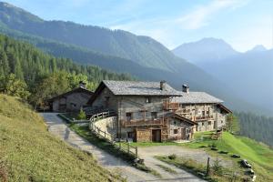 a building on the side of a hill at Civico 7 in Marmora