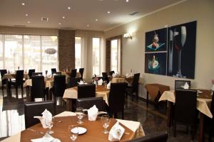 Εστιατόριο ή άλλο μέρος για φαγητό στο Hotel Hanul de la Rascruce