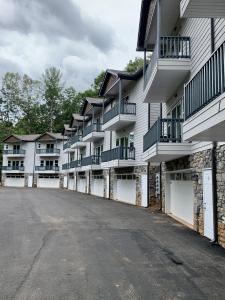 an empty parking lot in front of a building at Valhalla Resort Hotel in Helen