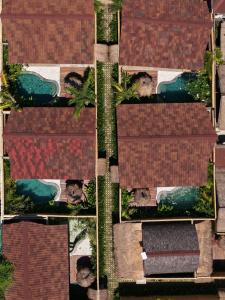 an overhead view of a roof of a house at Villa Naka - Gili Trawangan - Traditional Villa & Private pool in Gili Trawangan