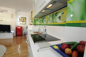Virtuvė arba virtuvėlė apgyvendinimo įstaigoje White Dream Suites