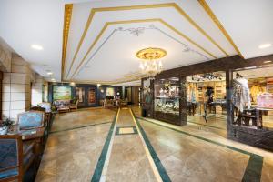 โทรทัศน์และ/หรือระบบความบันเทิงของ Seven Hills Boutique Hotel