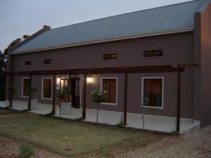 Gallery image of The Upper Deck Apartment in Swellendam