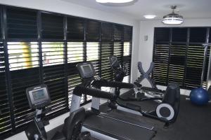 Fitness centrum a/nebo fitness zařízení v ubytování The Palms Denarau Fiji