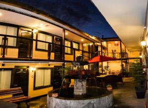 Bangunan di mana terletaknya hotel