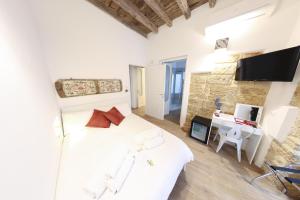 Gallery image of Bedda Mari Rooms & Suite in Palermo