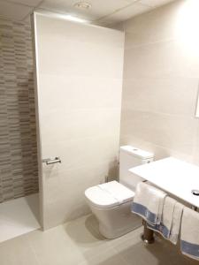 Ένα μπάνιο στο Hotel Europa +42 φωτογραφίες