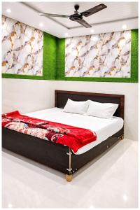 Gallery image of The Lord Krishna Kripa Inn Vrindavan Dham Near Pream Mandir - Best Budget Hotel in Vrindāvan