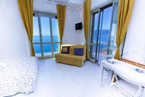 Χώρος καθιστικού στο On the beach Sea-view&Kitchen In Room