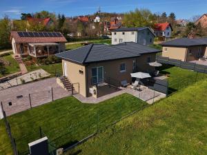 an aerial view of a house with a yard at Netto Apartman in Fonyód +4 photos