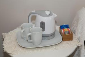 Set per la preparazione di tè e caffè presso B&B Suite Cutelli