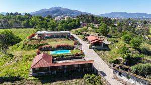 an aerial view of a house with a garden at Quinta da Bela Vista do Lima in Ponte de Lima