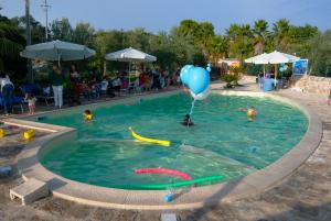 The swimming pool at or close to Agriturismo Al Casale