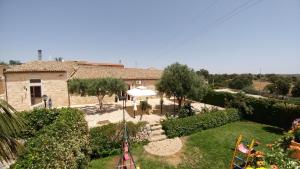 A garden outside Agriturismo Al Casale