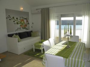 Φωτογραφία από το άλμπουμ του Apartments Perla σε Dinjiška