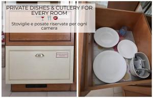 a box with a white toilet in a room at CMBYN Stanza in Casa Condivisa e Bici Gratis in Crema