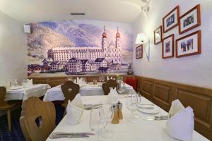 En restaurant eller et spisested på Hotel Alpsu