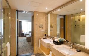 Koupelna v ubytování Swissôtel Guangzhou