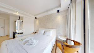 Gallery image of The G Hotel by JL in St. Julianʼs