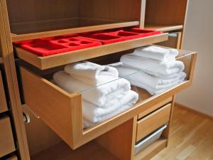 Posteľ alebo postele v izbe v ubytovaní SKY9 Penthouse Apartments
