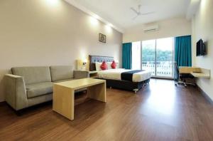 Saramax INN photo 5