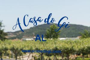 a last doherty photo of a view of a vineyard at A casa do Gi - 2 in Mogadouro