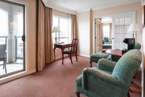 Et opholdsområde på Hotel Grand Pacific