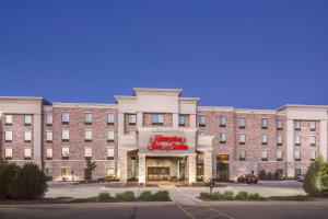 a rendering of the front of the hampton inn suites at Hampton Inn & Suites West Bend in West Bend