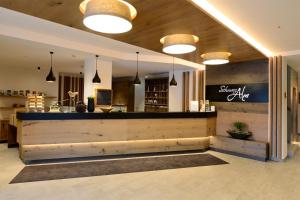 Vstupní hala nebo recepce v ubytování Hotel Schwarz Alm Zwettl + 35 fotografií