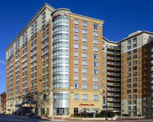 a large building on a city street at Hampton Inn Washington DC - Convention Center in Washington, D.C.