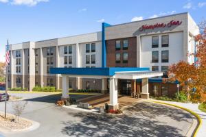 a rendering of the hampton inn columbus at Hampton Inn Winchester in Winchester