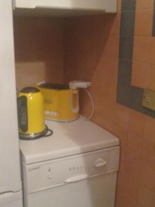 A kitchen or kitchenette at Casa Vacanze Mazzanti