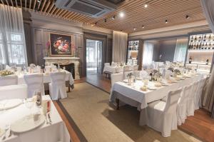 Restaurace v ubytování Hotel Artaza