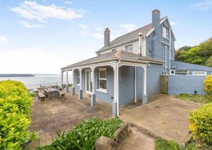 an image of a house with a patio at 1 Bed in Mortehoe oc-barri in Mortehoe