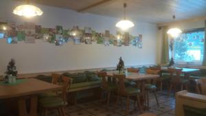 Restoran ili drugo mesto za obedovanje u objektu Pension Alpengruss