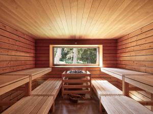 Gallery image of Berghotel Mettmen in Schwanden