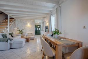 Gallery image of Ionelia Seaview apartment 1 in Ipsos