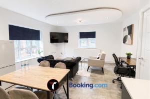 Gallery image of 2 Bed 2 Bath near Farnborough and M3 in Aldershot +5 photos