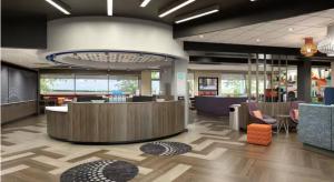 a lobby of a hospital with a waiting room at Tru By Hilton Ciudad Valles in Ciudad Valles