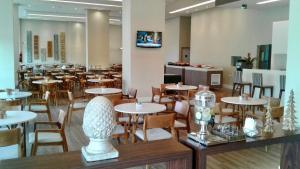 Restoranas ar kita vieta pavalgyti apgyvendinimo įstaigoje Intercity Suape Costa Dourada
