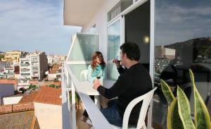 Un balcón o terraza de Apartaments Atzavara