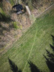 an overhead view of a field with a truck at Tiny House für Naturliebhaber & Entdecker in Brand +12 photos