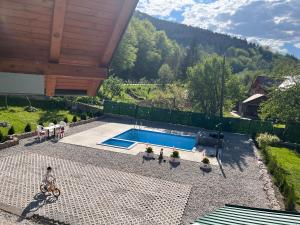 an overhead view of a swimming pool in a backyard at FiP Pure in Foča